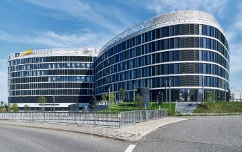 Hochmodernes Bürogebäude mit Business Center in Stuttgart Plieningen